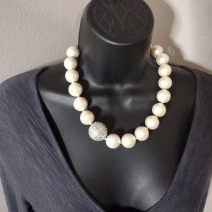 20 Inch Heavy Cream Colored Large Bead Necklace
